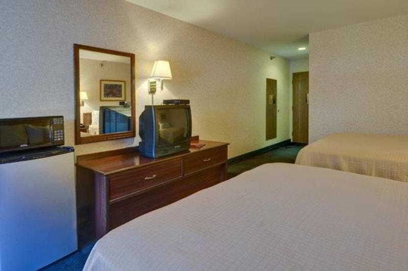 Best Western Plaza Hotel Saugatuck Bilik gambar